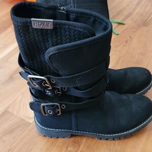 Roxy Black Strap Boots
